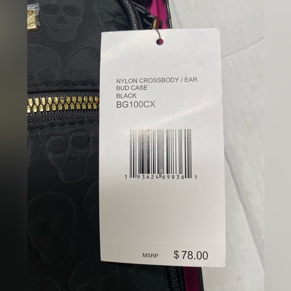 Betsey Johnson Black Crossbody bag with Skulls and earbud case - Picture 6 of 7